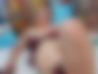 Live cam show with charlotte - Mature Young Adult on hrnylive.com
