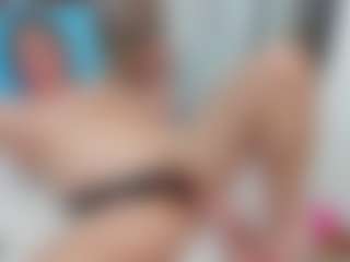Live cam show with charlotte - Brown Eyes MILF on Porn Luv