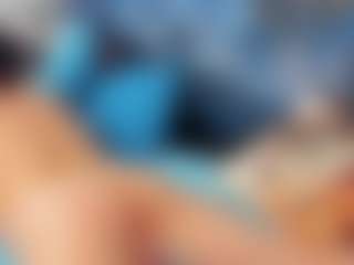 Live cam show with charlotte - Spank on Camsoda