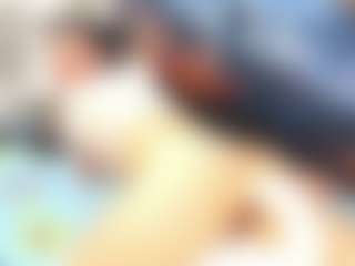 charlotte MILF webcam performer live streaming