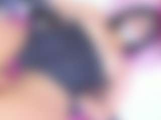 IndiraCollins's Live Sex Cam Show