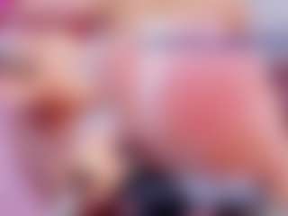 Live cam show with IndiraCollins - Blowjob on Stripli.com