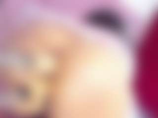 Live cam show with IndiraCollins - Skinny on Lustler
