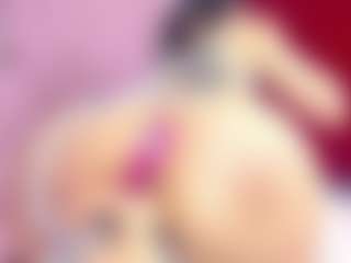 Live cam show with IndiraCollins - Petite on Camsoda