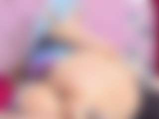 Live cam show with IndiraCollins - Lovense Petite on Milfs Live