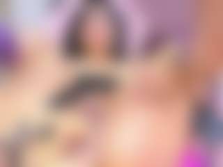 IndiraCollins's Live Sex Cam Show