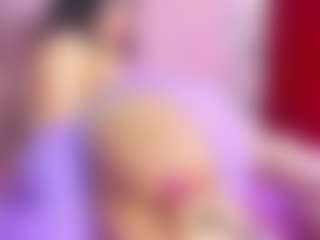 Live cam show with IndiraCollins - Double Penetration on TottyGirls