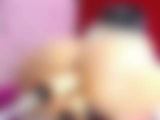 Live cam show with IndiraCollins - Tease on crypto-cams
