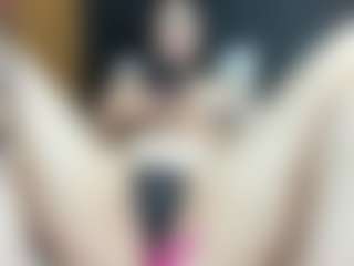 Live cam show with BIANCAROY - Teen (18+) on Camsoda