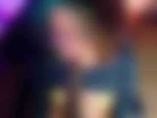 Live cam show with Emma nakamura - Strip Asian on AdultVida.com