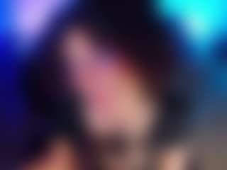 Live cam show with Emma nakamura - Full Nudity on AdultVida.com