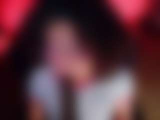Live cam show with Emma nakamura - Striptease Latina on xfollow cams | colombia