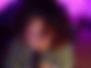Live cam show with Emma nakamura - Double Penetration on live18s.com
