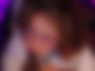 Live cam show with Emma nakamura - Strip Asian on Camsoda