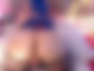 Emy-Ruiz's Live Sex Cam Show