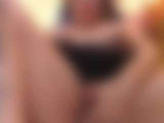 Live cam show with Keny-KENSI - Hairy Pussy MILF on Camsoda