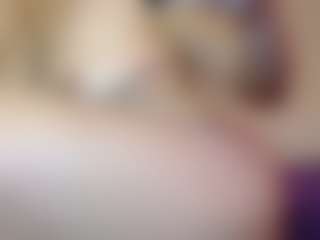 rubia_oficialmilf's Live Sex Cam Show