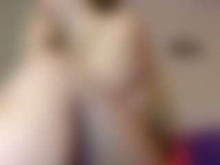 Live cam show with rubia_oficialmilf - MILF on studioflirtlive.com