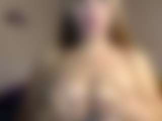 Live cam show with rubia_oficialmilf - Blowjob on fapnchat