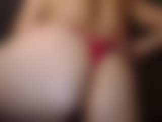 rubia_oficialmilf's Live Sex Cam Show