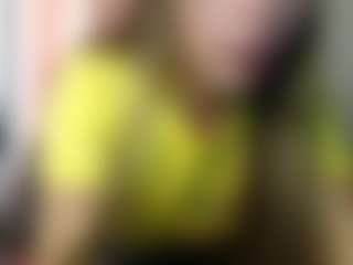 Live cam show with rubia_oficialmilf - MILF on StripNow