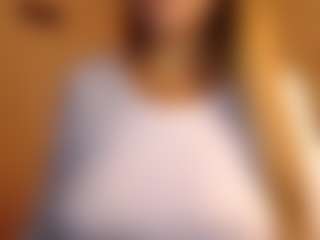 rubia_oficialmilf's Live Sex Cam Show