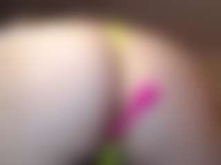 rubia_oficialmilf's Live Sex Cam Show