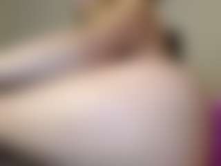 rubia_oficialmilf's Live Sex Cam Show