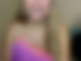 Live cam show with rubia_oficialmilf - Blonde Hair on luckytryst.com