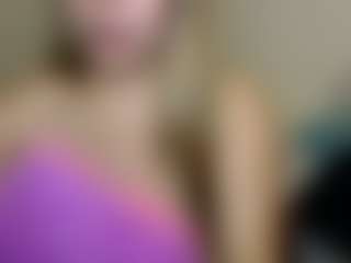 Live cam show with rubia_oficialmilf - Blonde Hair on Stripli.com
