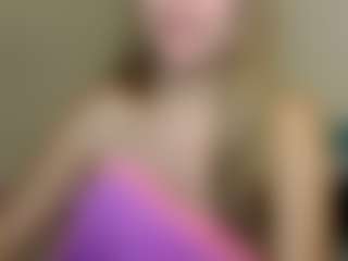 Live cam show with rubia_oficialmilf - Mobile on Camversity