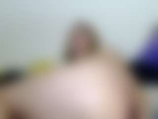 Live cam show with rubia_oficialmilf - Blonde Hair Petite on liverealitysex.com