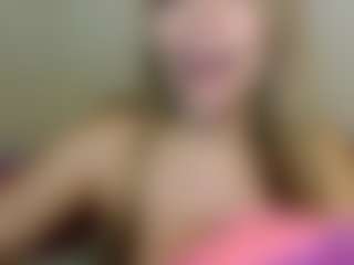 Live cam show with rubia_oficialmilf - Blonde Hair Petite on CamSodaAdn