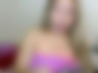 Live cam show with rubia_oficialmilf - Butt Plug on LiveSexCams6