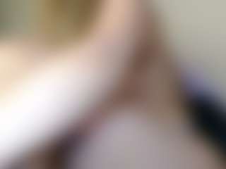 Live cam show with rubia_oficialmilf - Middle Aged on CamClone