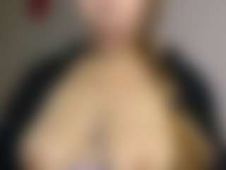 Live cam show with rubia_oficialmilf - Mobile Mature on boobsie.com