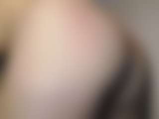 Live cam show with rubia_oficialmilf - Mobile Young Adult on hrnylive.com
