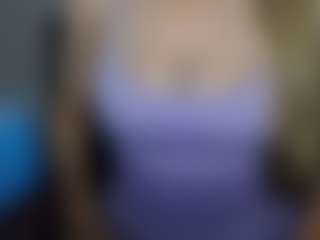 Live cam show with rubia_oficialmilf - Mobile on CamwithHer