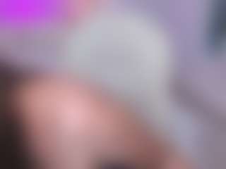 Live cam show with Aida-adams - Mature Young Adult on Camsoda