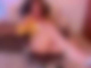 Live cam show with Aida Adams - Mature on UwU Esports