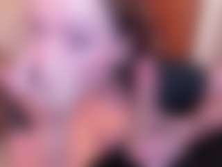 Live cam show with Aida Adams - Colombia on Milfs Live