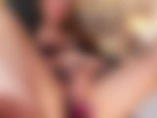 Aida Adams's Live Sex Cam Show