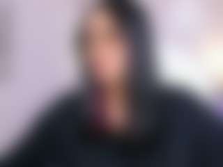 Live cam show with AzuraKindong - Petite on live18s.com