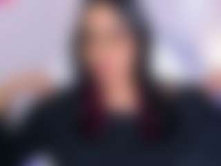 Live cam show with AzuraKindong - Camel Toe on Free Soda