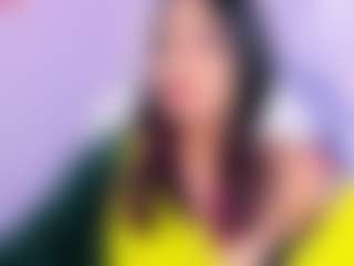 Live cam show with AzuraKindong - Camel Toe on SpankPalCams