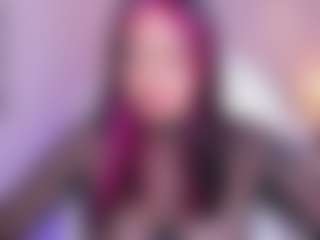 Live cam show with AzuraKindong - Facial Piercings on live18s.com