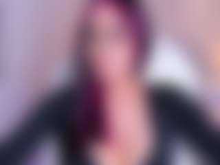 Live cam show with AzuraKindong - Athletic on TeamSkeetLive