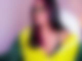 Live cam show with AzuraKindong - Camel Toe on Camsoda