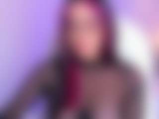 Live-camshow met AzuraKindong - Athletic Small Tits op Camsoda