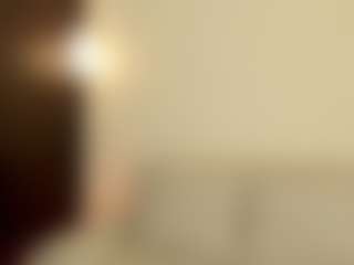 Live cam show with hannah - Petite on madthumbs